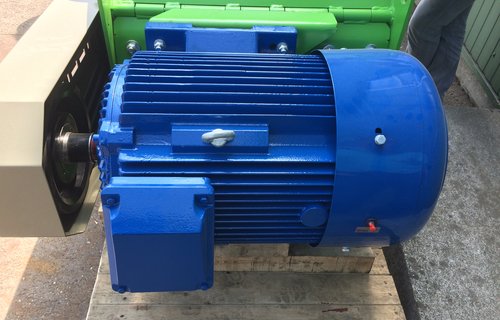 Shredder (stationär) zur Zerkleinerung von Rüben, Kartoffel, Karotten, etc.