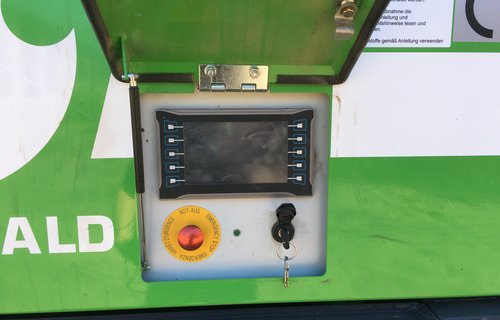 Shredder zur Aufbereitung von feuchtem bis trockenem holzigem Material