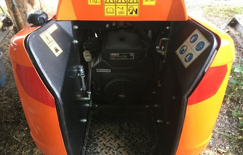 Grabenfräse auf Raupenfahrwerk